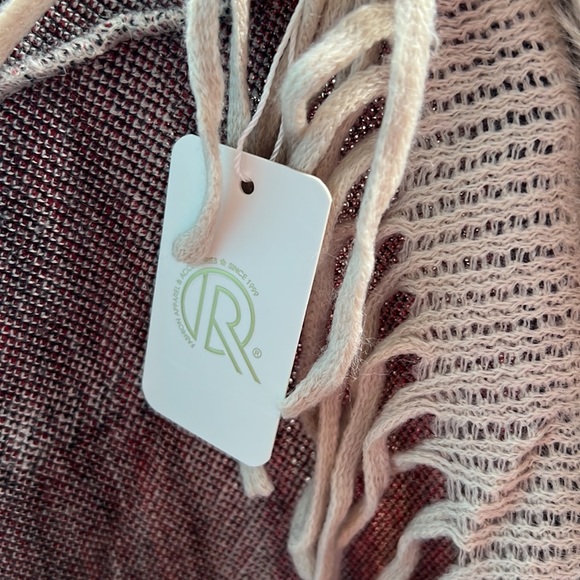 🆕Tartan Plaid V-Shape Poncho W/Faux Fur & Fringe Trim - Picture 9 of 12